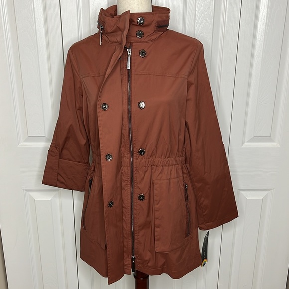 Nikki Jones Solid Anorak Jacket - Picture 2 of 10